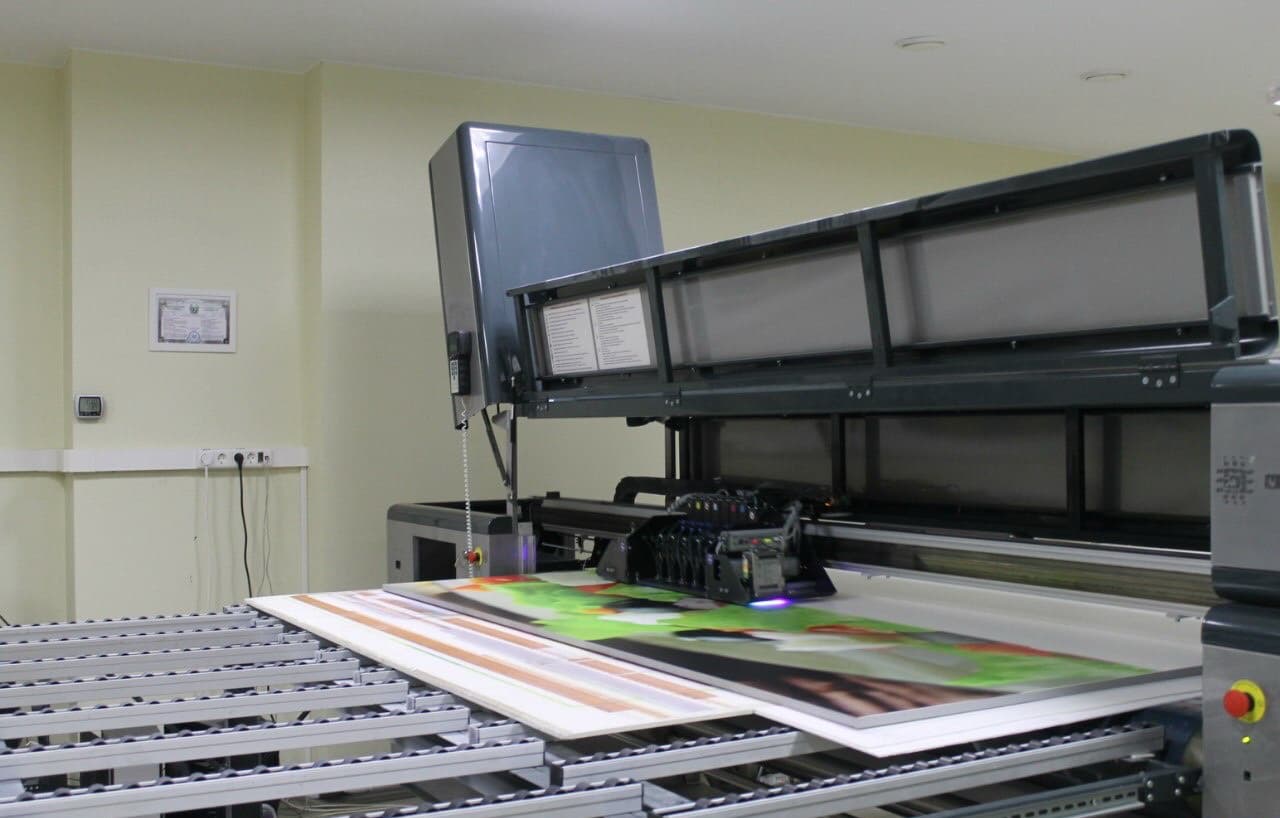 Производство скинали для кухни